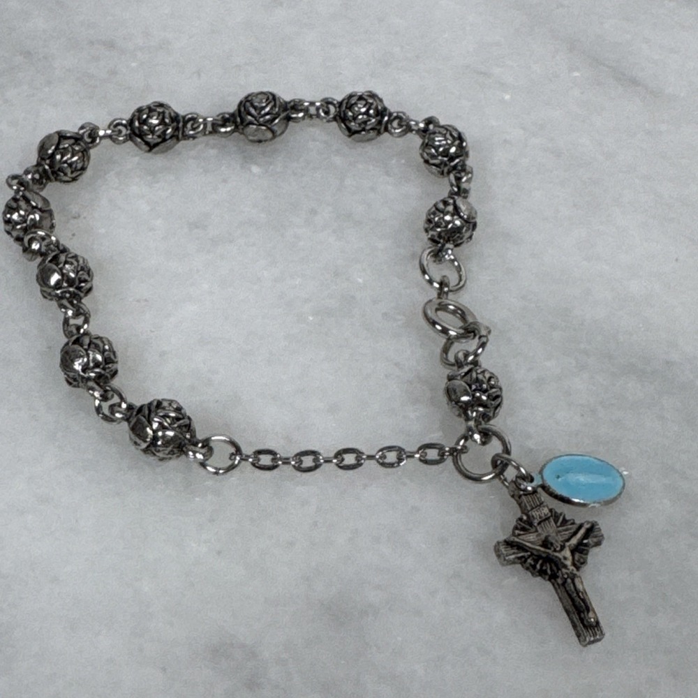 Vintage Religious Catholic Jewelry  Rosary Bracelet With Charms Gold Tone Roses